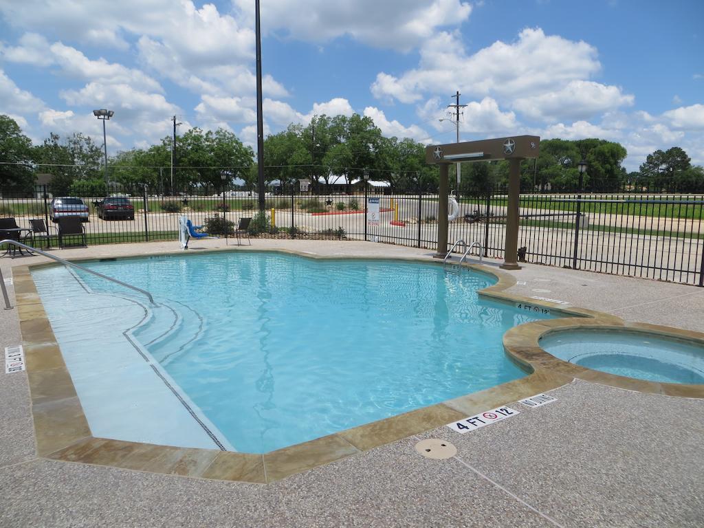 Hotel Texas Hallettsville Exterior foto